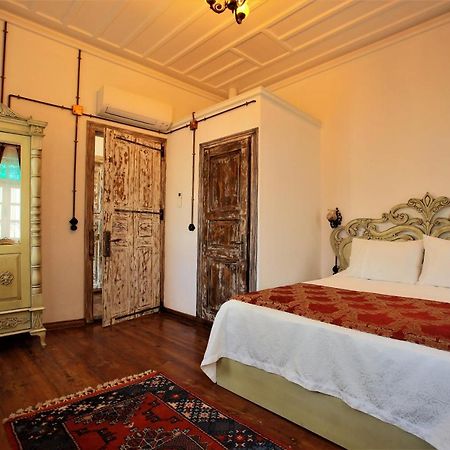 Cavlihane 1885 Ayvalik Exterior foto